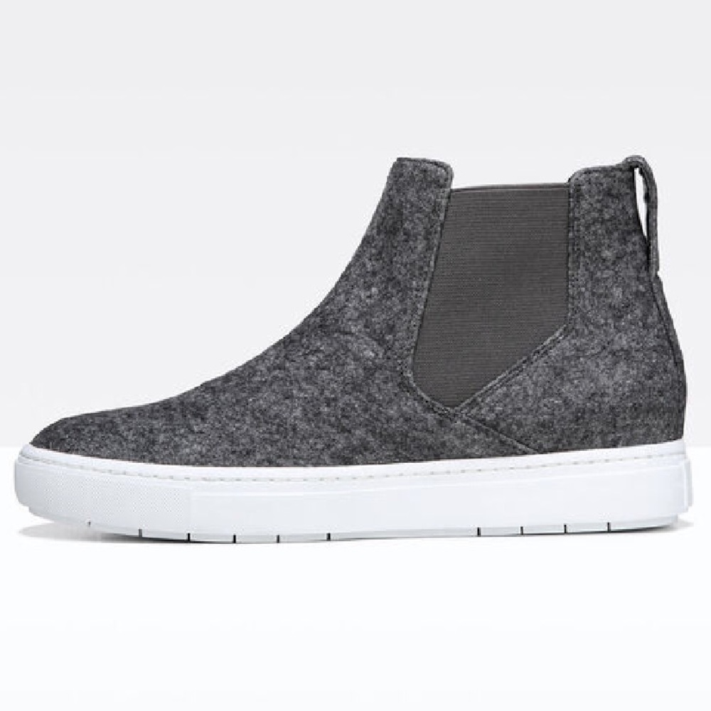 Vince Newlyn high top sneakers in gray felt